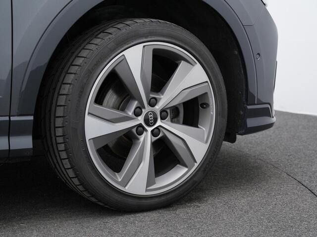 Audi Q3 Sportback 35 TFSI 150 pk S-tronic Advanced Edition / S-Line | Stoelverwarming | Navigatie | Parkeersensoren voor/achter