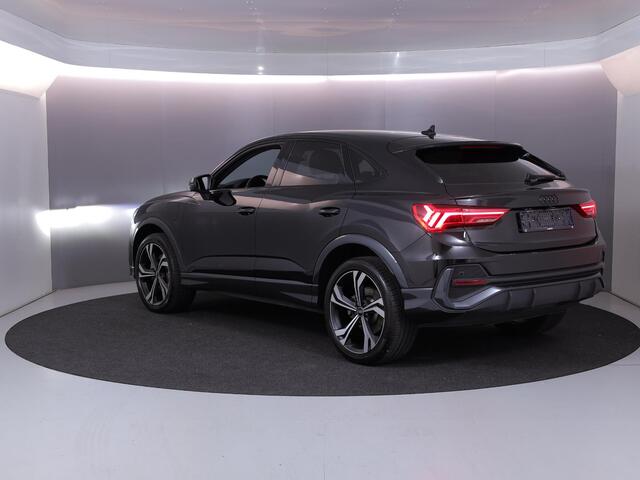 Audi Q3 Sportback 45 TFSI e S Edition 245 pk S-tronic | Navigatie | Parkeersensoren (Park assist) | Rondomzicht camera | Matrix LED koplampen | Stoelverwarming | S-Line |