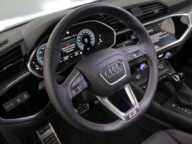 Audi Q3 Sportback 45 TFSI e S Edition 245 pk S-tronic | Navigatie | Parkeersensoren (Park assist) | Rondomzicht camera | Matrix LED koplampen | Stoelverwarming | S-Line |