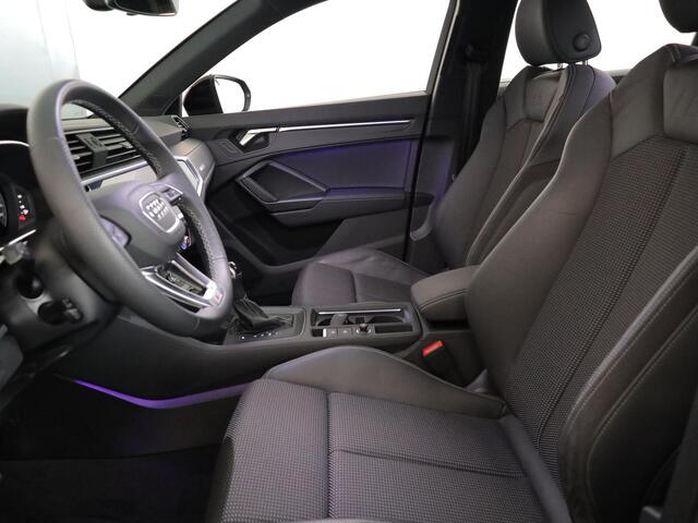 Audi Q3 Sportback 45 TFSI e S Edition 245 pk S-tronic | Navigatie | Parkeersensoren (Park assist) | Rondomzicht camera | Matrix LED koplampen | Stoelverwarming | S-Line |