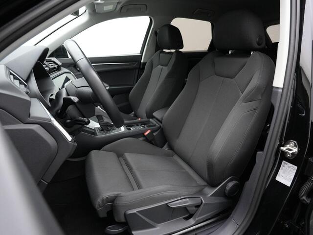 Audi Q3 45 TFSI e 245 pk S-tronic | Achteruitrijcamera | Stoelverwarming | Adaptive Cruise | Carplay