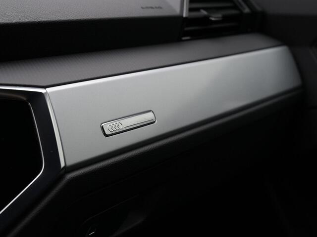 Audi Q3 45 TFSI e 245 pk S-tronic | Achteruitrijcamera | Stoelverwarming | Adaptive Cruise | Carplay