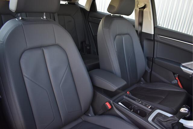 Audi Q3 Sportback 45 TFSI e Business Edition Virtual cockpit, Adaptive cruise, Stoelverwarming, Carplay, Leder