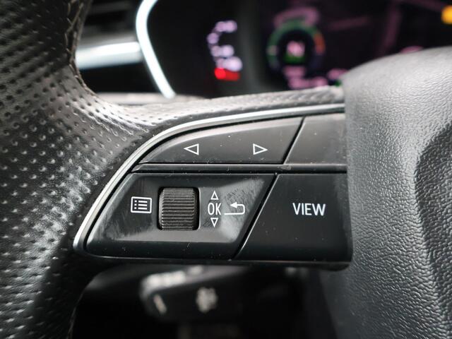 Audi Q3 Sportback 45 TFSI e S Edition | 245 PK | SoH 89% | Automaat | Panoramadak | Verwarmde voorstoelen | Navigatiesysteem | S line |