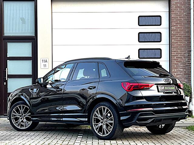 Audi Q3 35 TFSI Automaat S-Line Black edition 150 PK / Audi Virtual Cockpit / 20" Velgen / Apple CarPlay / Trekhaak Zwenkbaar / Camera / Sport Int / 1e Eigenaar!