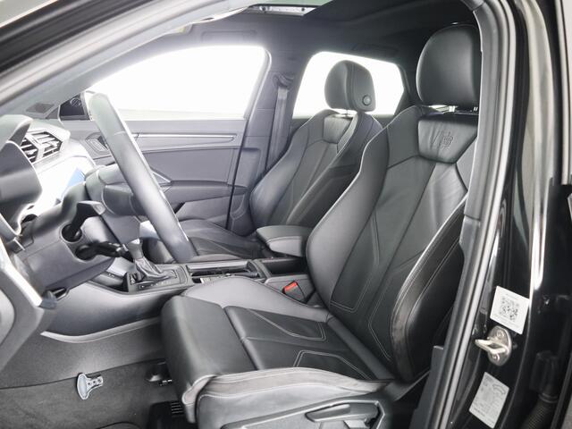 Audi Q3 Sportback 35 TFSI S Edition 150 pk S-tronic | Navigatie | Schuifdak | Parkeersensoren | Lichtmetalen velgen 20" | B&O Soundsystem | Lederen bekleding | S-Line |