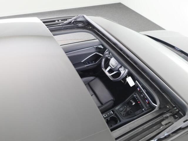 Audi Q3 Sportback 35 TFSI S Edition 150 pk S-tronic | Navigatie | Schuifdak | Parkeersensoren | Lichtmetalen velgen 20" | B&O Soundsystem | Lederen bekleding | S-Line |