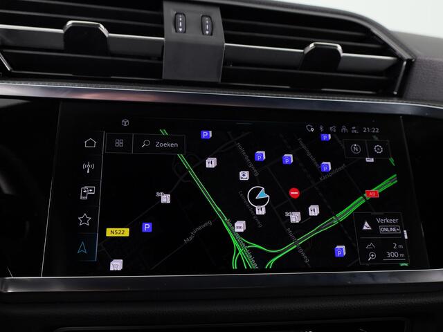 Audi Q3 35 TFSI S edition Competition 150pk| Verlengde garantie | Navigatie | Parkeercamera | 19 inch Lichtmetalen velgen | Apple Carplay/ Android Auto