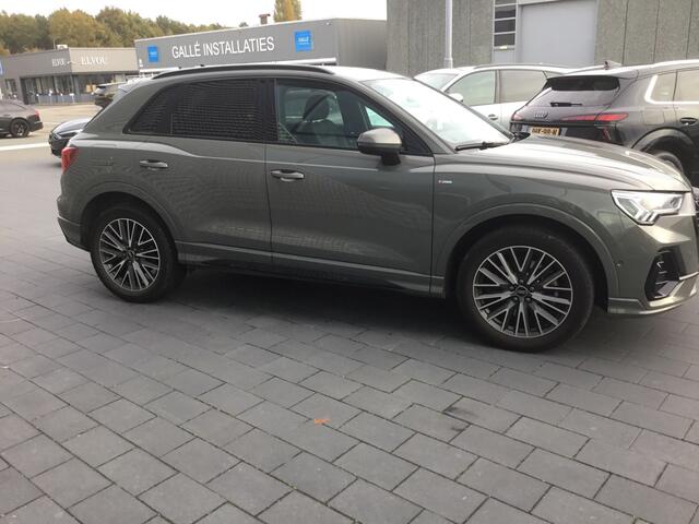 Audi Q3 45 TFSI e 245pk PHEV S edition / Camera / Leer / Adaptive Cruise