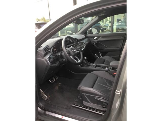 Audi Q3 45 TFSI e 245pk PHEV S edition / Camera / Leer / Adaptive Cruise