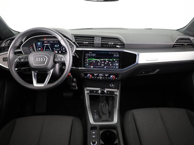 Audi Q3 35 TFSI Advanced Edition 150 pk S-tronic | Verlengde garantie | Navigatie | Gratis Winterset | Achteruitrijcamera | LED koplampen | Stoelverwarming |