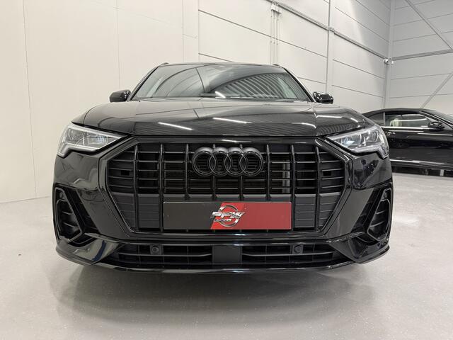 Audi Q3 45 TFSI e 3x S-Line BLACK OPTIC TREKHAAK/20"/SONOS/KEYLESS/CARPLAY/ACC/MATRIX/AMBIENT/VIRTUAL/ALCANTARA-LEER/MYTHOSSCHWARZ METALLIC/VOLLEDIG AUDI DEALER HISTORIE