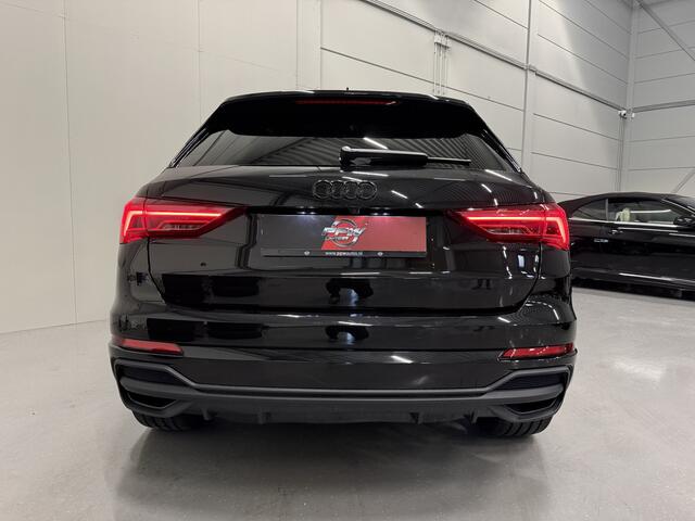 Audi Q3 45 TFSI e 3x S-Line BLACK OPTIC TREKHAAK/20"/SONOS/KEYLESS/CARPLAY/ACC/MATRIX/AMBIENT/VIRTUAL/ALCANTARA-LEER/MYTHOSSCHWARZ METALLIC/VOLLEDIG AUDI DEALER HISTORIE