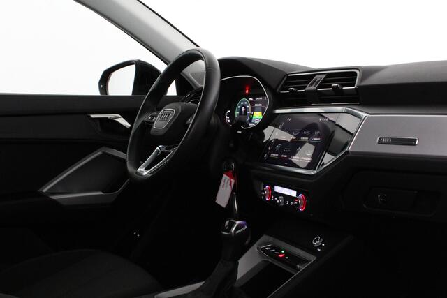 Audi Q3 Sportback 45 TFSI e Edition > 245pk/Plug-in Hybride/18inch/Mythos Black/MMI Navigation Plus