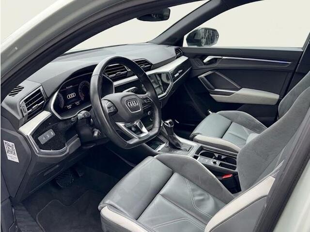 Audi Q3 Sportback 45 TFSI quattro edition one 230pk | Navigatie | Parkeercamera | B&O Audio | Panoramadak | Lederen bekleding