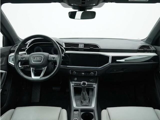 Audi Q3 Sportback 45 TFSI quattro edition one 230pk | Navigatie | Parkeercamera | B&O Audio | Panoramadak | Lederen bekleding