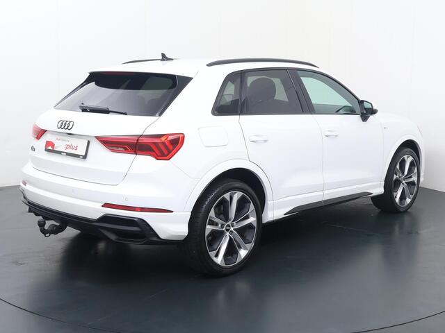 Audi Q3 45 TFSI e S edition | 245 PK | Soh 97% | Stoelverwarming | Trekhaak | Achteruitrijcamera | S line |