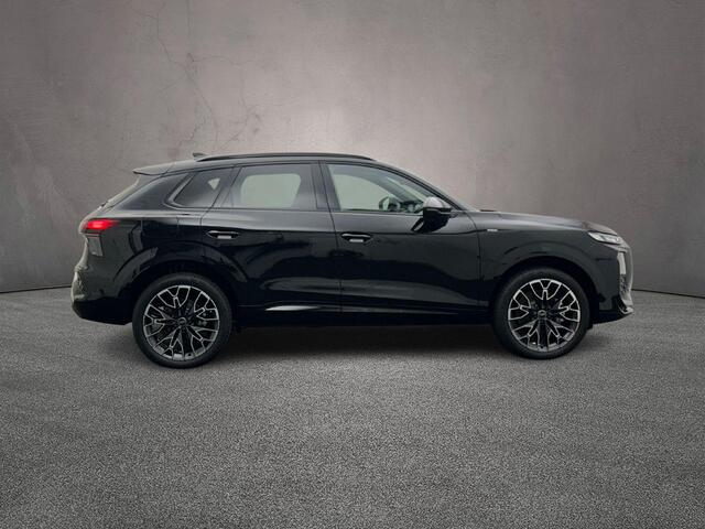 Audi Q3 1.5 200kW e-hybrid S edition | Trekhaak | 20-Inch | Privacy-glass | Zwart optiek | Techniek-Pakket |