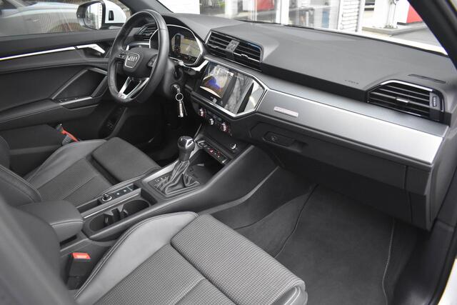 Audi Q3 45 TFSI e S edition Zwart Optiek Elc Stoelen Virtu