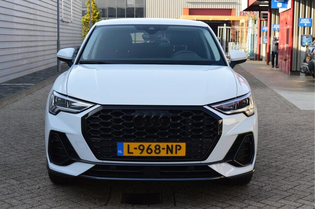 Audi Q3 Sportback 45 TFSI e Business Edition O.a: PDC, Carplay, Stoelverw, Navi, Clima, Cruise, Etc. All-in prijs!