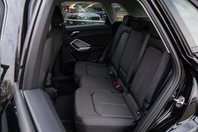 Audi Q3 35 TFSI Advanced edition , Standkachel, Elektrische trekhaak, Adap. cruise,