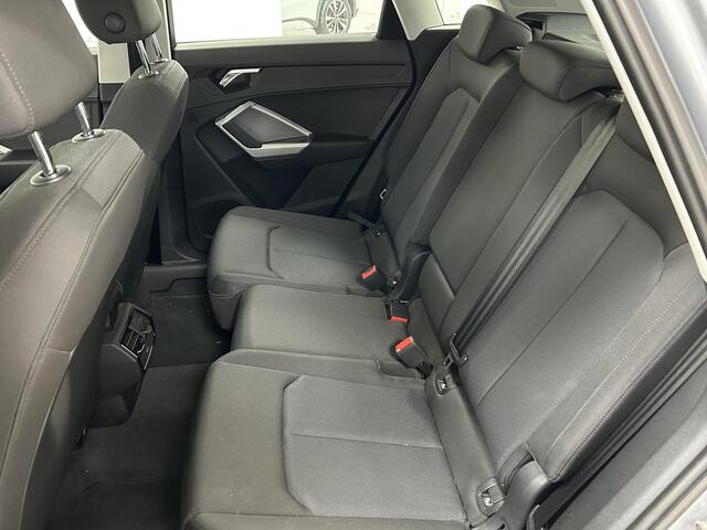 Audi Q3 35 TFSI Pro Line NAVIGATIE | PARKEERSENSOREN | NIEUWSTAAT | AUTOMAAT