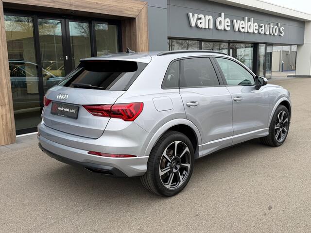 Audi Q3 35 TFSI 150pk S-tronic Advanced | Trekhaak | Zwart optiek | Dode hoek | Keyless | Alcantara | Carplay | Rijklaar incl. Bovag garantie