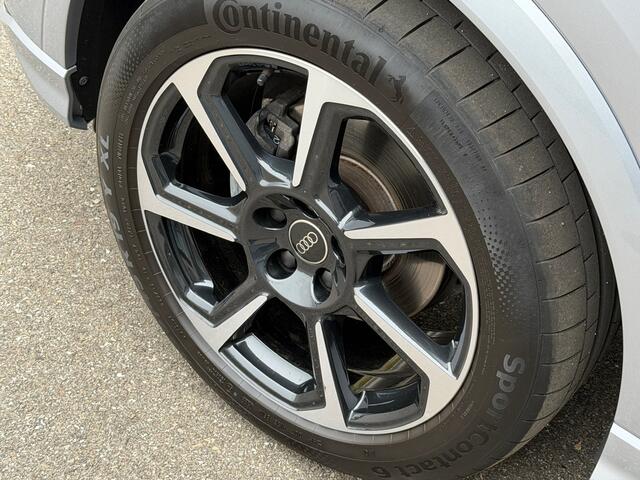 Audi Q3 35 TFSI 150pk S-tronic Advanced | Trekhaak | Zwart optiek | Dode hoek | Keyless | Alcantara | Carplay | Rijklaar incl. Bovag garantie