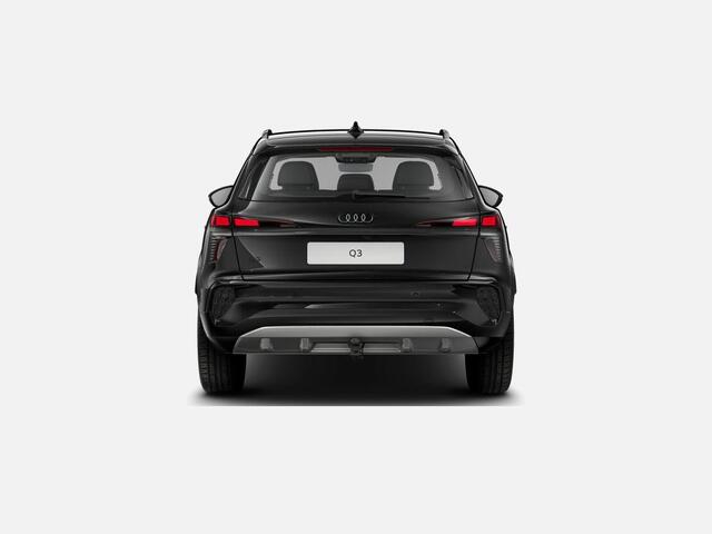 Audi Q3 1.5 200kW e-hybrid Pro line 272 PK · Tech pakket · Trekhaak elek. wegklapbaar · Sportstoelen