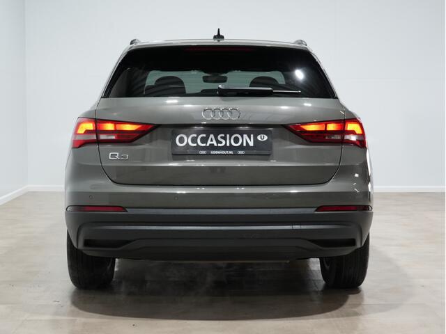 Audi Q3 45 TFSI e 245pk advance Carplay | Airco | Stoelverwarming | Parkeerhulp | Trekhaak | Navi | 4