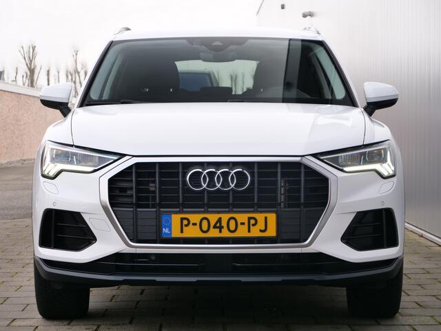 Audi Q3 45 TFSI e S edition 245 Pk Automaat DAB / Apple Carplay / Camera / Trekhaak / Stoelverwarming