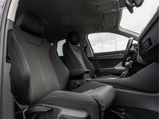 Audi Q3 45 TFSI e Advanced edition 19 INCH BLACK OPTIC STOELVERW DODEHOEK LED ADAP CRUISE