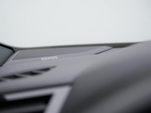 Audi Q3 45 TFSI e 245 pk S-Line | Panoramadak | Sonos | Leder/alcantara | Achteruitrijcamera | Stoelverwarming