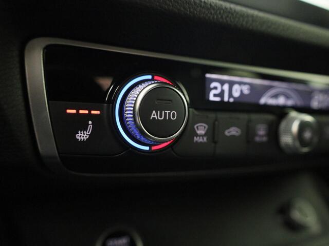 Audi Q3 45 TFSIe 180kW/245PK S Line · Stoelverwarming · Camera + Parkeersensoren · Apple/Android Car Play ·
