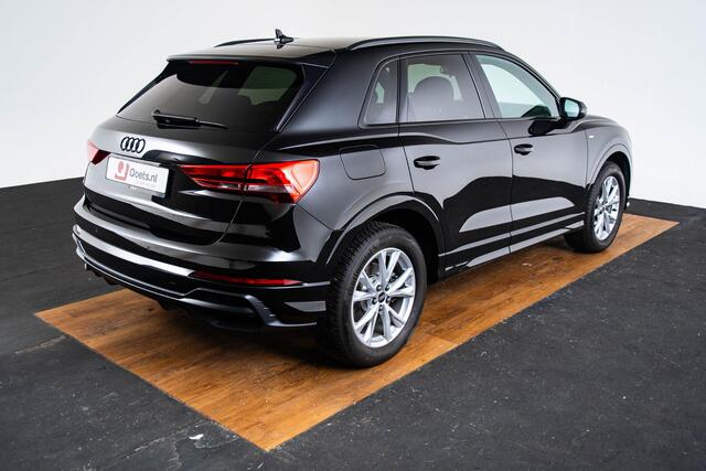 Audi Q3 45 TFSI e S edition Trekhaak - Sportstoelen - stoelverwarming - MMI navigatie plus - Parkeerhulp plus - Audi virtual cockpit plus - LED-lichtpakket - Achterbank plus - Grootlichtassistent - Getinte ruiten -