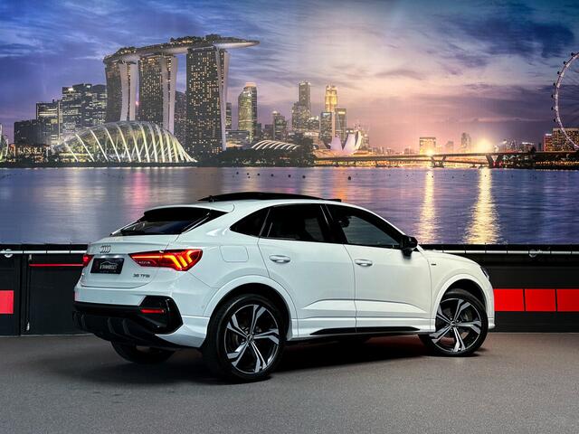 Audi Q3 Sportback 45 TFSI e 3xS-Line SONOS|Memory|Sfeerlicht|Trekhaak|Panorama|Full Option!