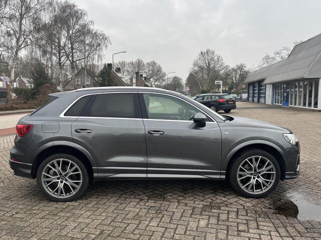Audi Q3 45 TFSI e S edition S-Line | Sportstoelen | Leder | Stoelverwarming | Achteruitrijcamera 360 | SCI |