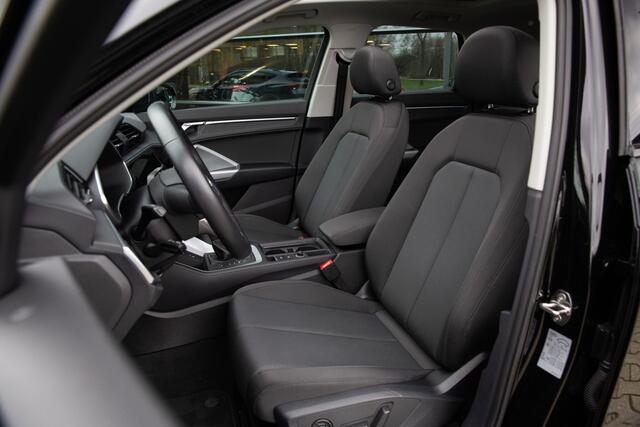 Audi Q3 45 TFSI e S edition , Panoramadak, Sonos, Adap. cruise,