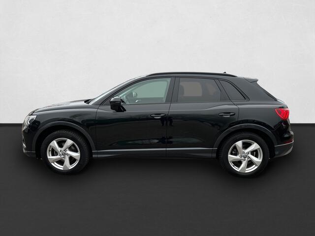 Audi Q3 35 TFSI Advanced / PDC / ECC / STOELVERWARMING / VIRTUAL COCKPIT