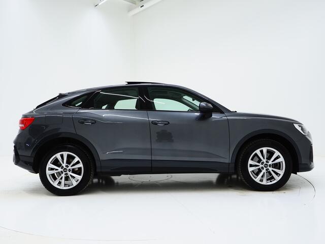Audi Q3 Sportback 45 TFSI e Edition Full Black | Panoramadak | Stoelverwarming | Virtual | Cruise | PDC | LED | Carplay