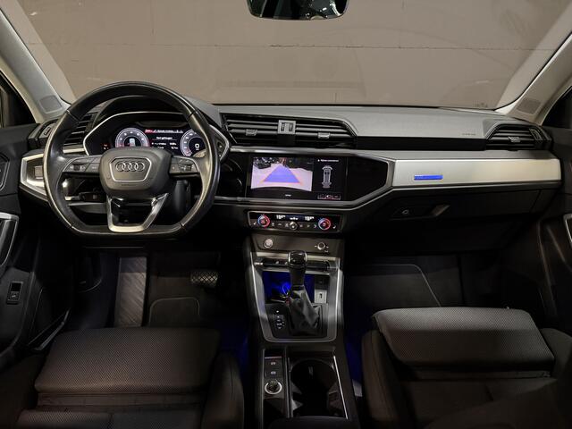 Audi Q3 35 TFSI Advanced | Panoramadak | Elektr. trekhaak | Sfeerverlichting | B&O | Camera | Full LED | Carplay