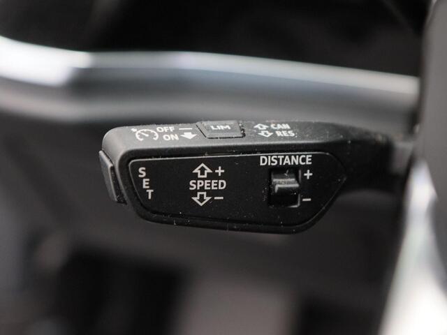 Audi Q3 Sportback 35 TFSi 150 Pk Automaat S-Line | Panoramadak | Camera | Stoelverwarming | Adaptive Cruise | Carplay | 19 Inch | 26.537 Km !!