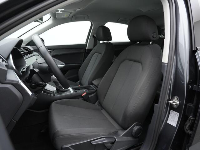 Audi Q3 Sportback 45 TFSI e 245 pk S-Line | Trekhaak | Stoelverwarming | Audi Drive Select | Parkeersensoren achter