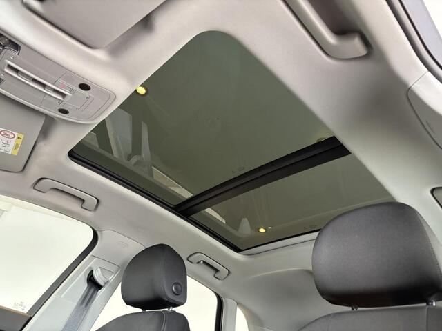 Audi Q3 35 TFSI Pro Line business, Panoramadak, Stoelverwarming