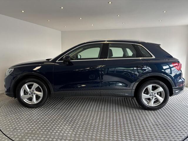 Audi Q3 35 TFSI Pro Line business, Panoramadak, Stoelverwarming