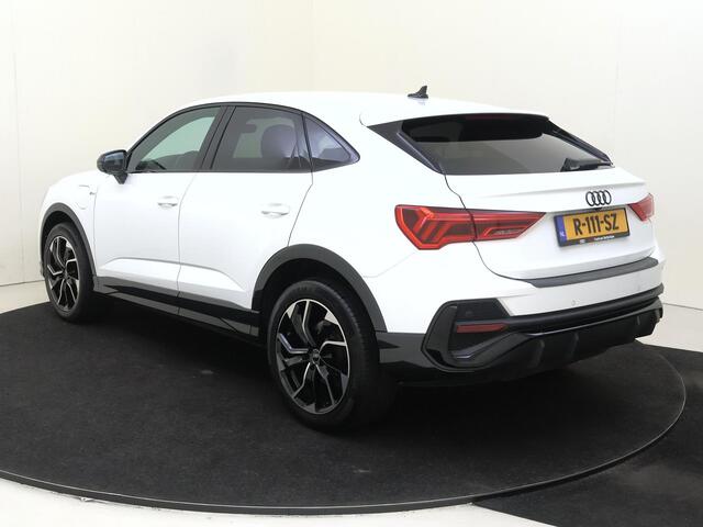 Audi Q3 Sportback 45 TFSI e S Edition | SoH 86% | Keyless | Optiek zwart Plus | Achteruitrijcamera | Navigatie Plus | Stoelverwarming | Dodehoek detectie | Adaptieve cruise control |