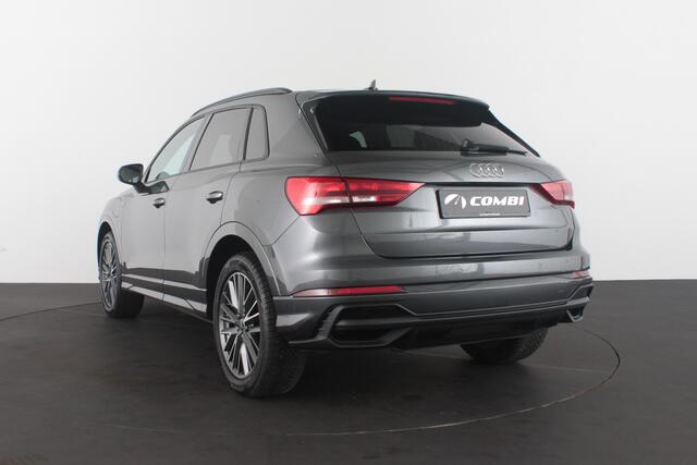 Audi Q3 45 TFSI e S line > 245pk/Trekhaak/Daytona Gray/19 inch