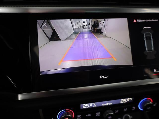 Audi Q3 Sportback 45 TFSI e S Edition 245 pk S-tronic | Navigatie | Panoramadak | Parkeersensoren | Achteruitrijcamera | Adaptieve cruise control | Lichtmetalen velgen 20" |