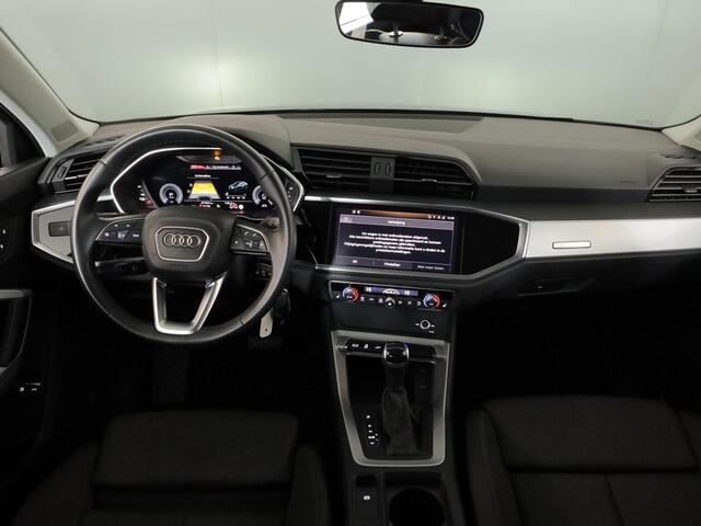 Audi Q3 45 TFSI e Business Edition 245 pk S-tronic | SOH 92% | Navigatie | Parkeersensoren | Stoelverwarming | Lichtmetalen velgen 20" | Elektr. achterklep |