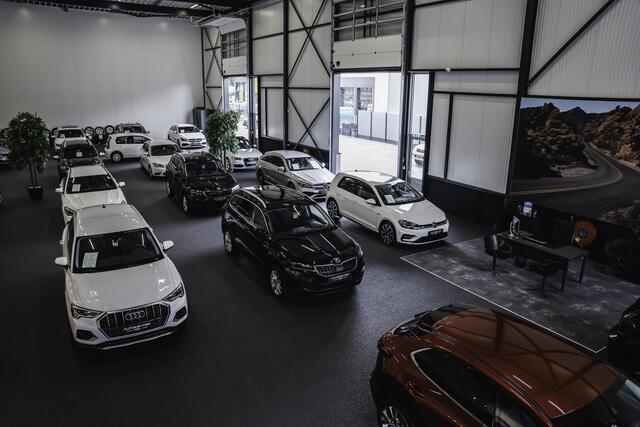 Audi Q3 35 TFSI S LINE ? TREKHAAK ? ADAP.CRUISE ? DIG.DASH ? CAMERA ? NAVI ? 1.EIG